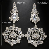Spicy girl retro style exaggerated earrings for women's geometric flower shaped earrings, high-end accessories for evening parties