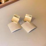Metal geometric earrings, high-end French style earrings, niche earrings for women in summer