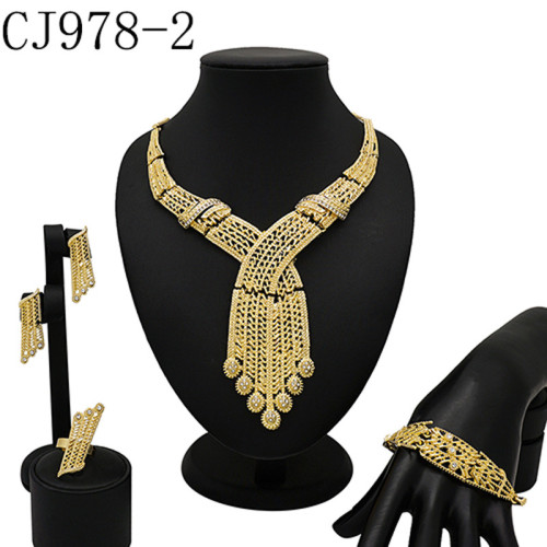 Jewelry necklace with diamond alloy set necklace