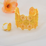 Zinc alloy non allergic electroplating gold large bracelet ring set wedding accessories