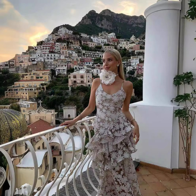 Sweet printed hollow out design suspender V-neck long skirt with floral decoration and ruffle edge dress