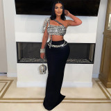 New fashionable suspender short hot diamond top paired with slim fitting hip wrap skirt