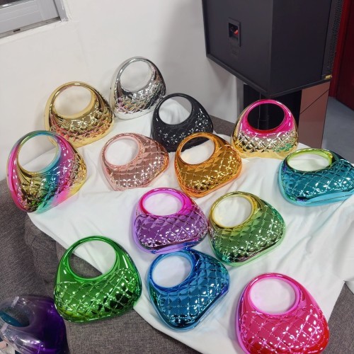 Candy colored cloud shell shiny acrylic diamond grid banquet colorful hand-held crossbody small bag