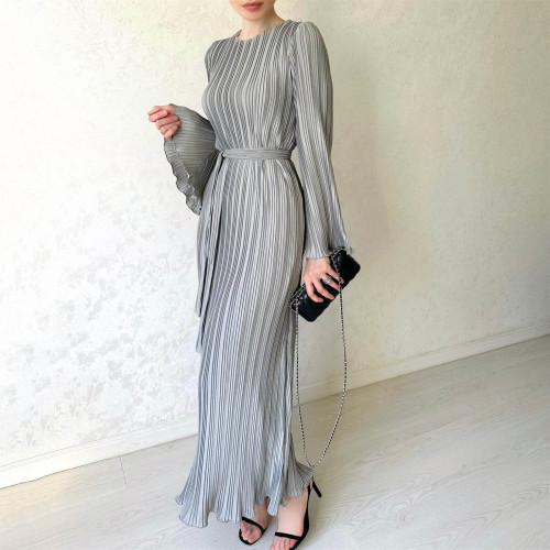 S1233 New fashionable long skirt with round neck and flared sleeves, pleated dress
