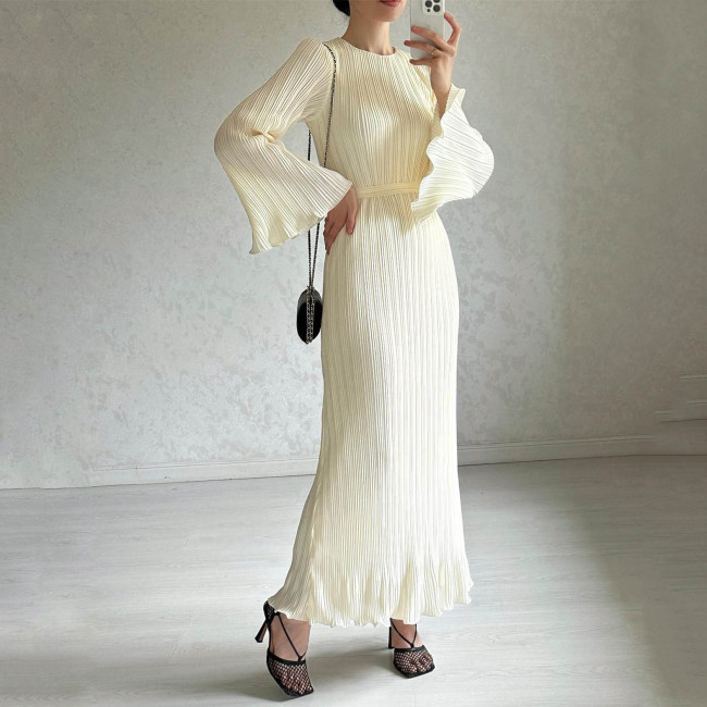 S1233 New fashionable long skirt with round neck and flared sleeves, pleated dress