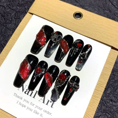 Dark Abigothic style bloodthirsty queen spicy nail art