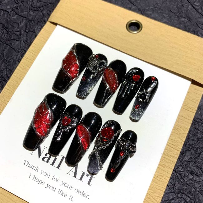 Dark Abigothic style bloodthirsty queen spicy nail art