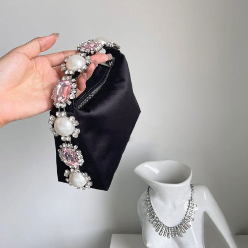 Handbag with diamonds, pearls, satin for dinner, handbag for women