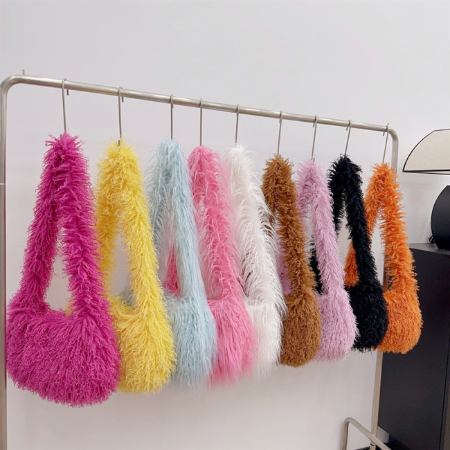 Imitation fur plush millennium spicy girl style punk large capacity crossbody bag