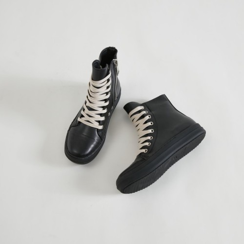 High top shoes with dark style for both men and women