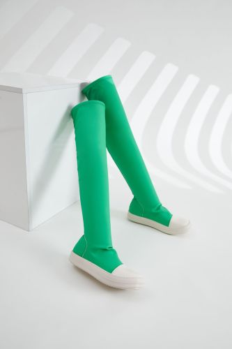 Women's knee high boots with plush insulation