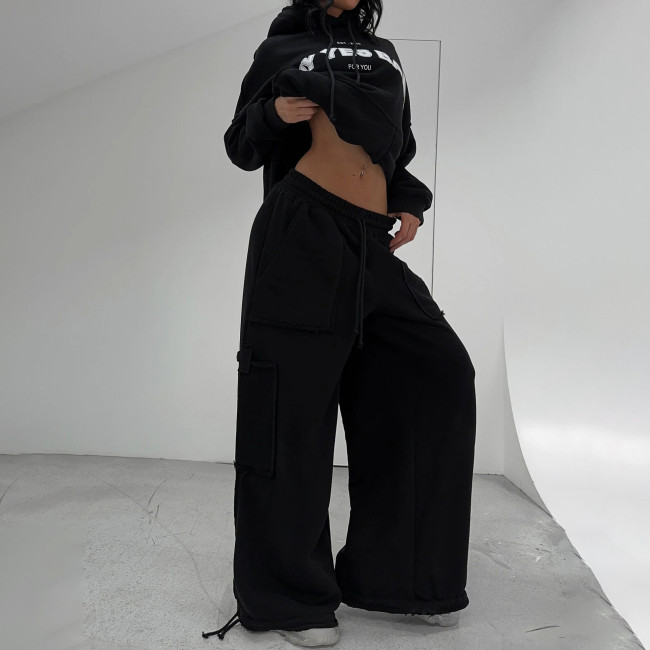 Two piece set of letter printed sweatshirt with loose pockets and sweatpants