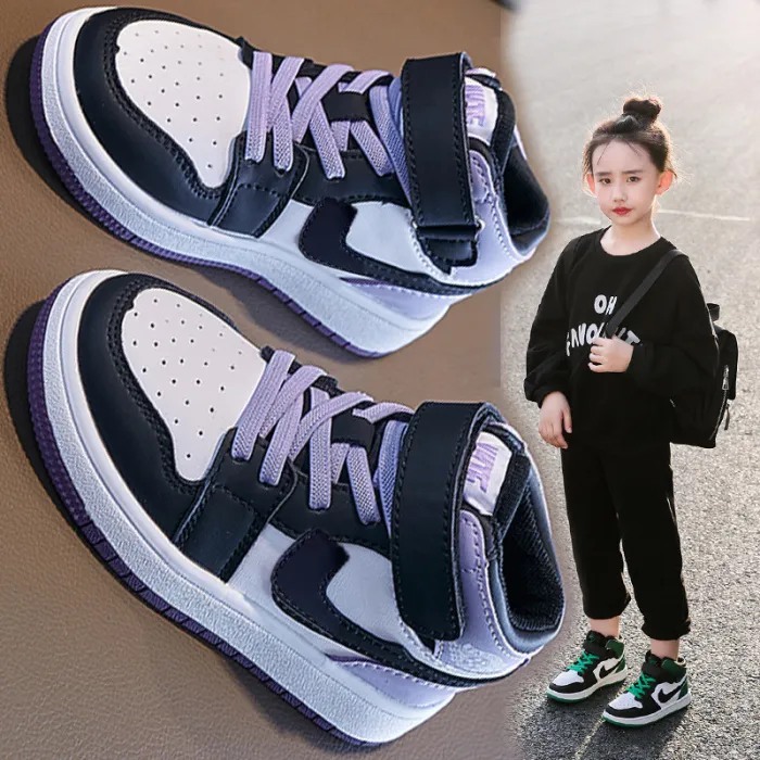 Large children's board shoes in children's sports shoes