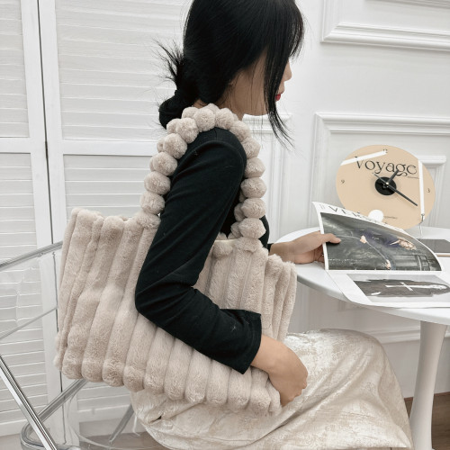 Fashionable large capacity commuting tote bag with  Fur Handbags