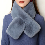 Cross scarf thickened for warmth