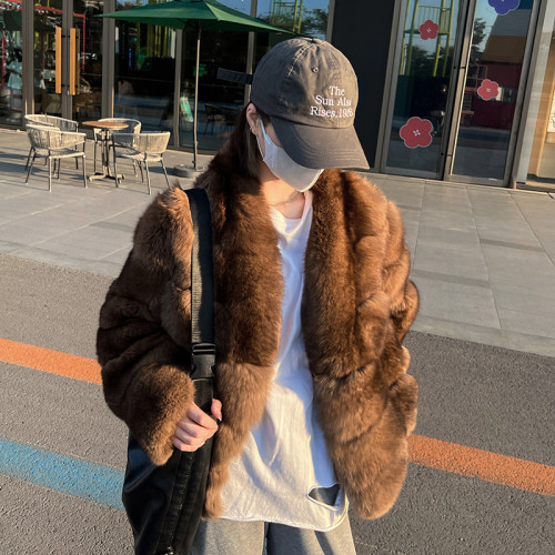Round neck imitation fox fur grass coat women's short style