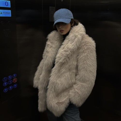 Khaki gray faux fur keeps warm for winter women fur jacket