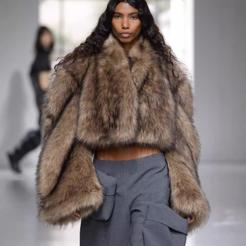 Imitation mink fur grass short jacket, two pairs of plush jackets
