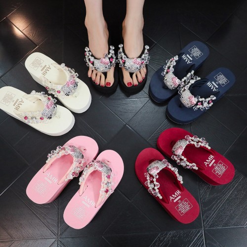 New Fashion Rhinestone Sandals Popular KT cat Thick Sole Platform Summer Shoes Beach Luxury Sanrioed Outdoor Slippers