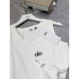 Yoga tank top with straps, versatile for sports and casual wear, suitable for running and outdoor activities, high-end fitness training top