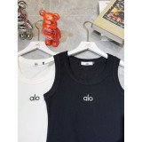 Yoga tank top with straps, versatile for sports and casual wear, suitable for running and outdoor activities, high-end fitness training top