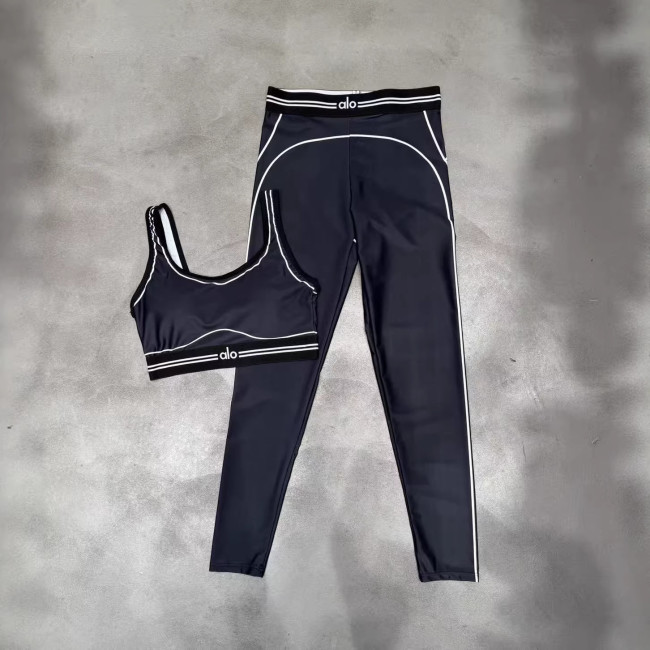 Summer yoga set with high-waisted seamless training clothes, padded, skin-friendly fabric, elastic stretch stripes, and breathable