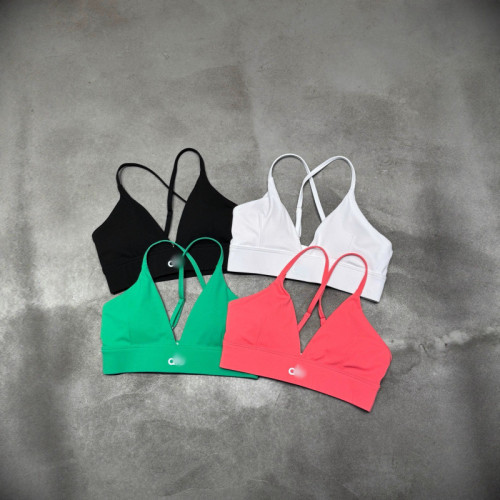 Yoga sports bra in Kendall Jenner style, sexy V-neck, adjustable with chest pads, comfortable strapless triangle bra for women