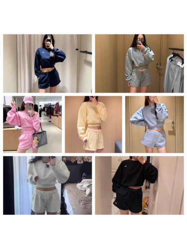 In stock 26 Spring/Autumn new short round-neck long-sleeve sweatshirt + drawstring shorts, casual loose fit, suitable for everyday wear
