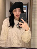 In stock 2025 Fall/Winter Korean-style niche pullover with intricate cable knit design, loose and casual fit