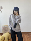 In-stock 2025 Spring/Summer Collection: Vintage Loose-Fit Round-Neck Long-Sleeve T-Shirt with Contrasting Stripes, Versatile and Casual