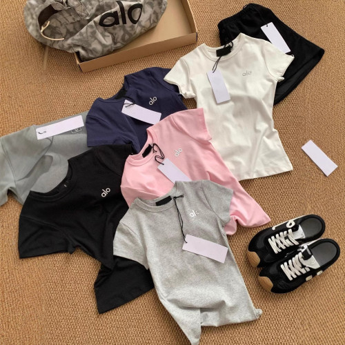 High-end version original label letter print short-sleeve T-shirt for women, slim-fit design, niche fashion, versatile trendy top