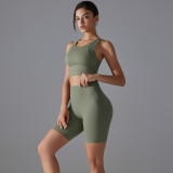 New tight-fitting solid color fixed cup sports bra yoga outfit set with antibacterial fitness shorts two-piece set for women