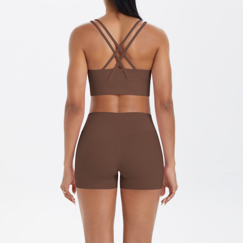 European and American cross-border seamless brushed fabric cross-back sports bra and casual butt-lifting shorts two-piece fitness yoga set