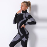 In-stock European and American internet celebrity seamless knit sexy striped quick-dry yoga long-sleeve top for sports, running, and fitness