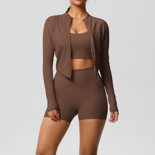 European and American style solid color backless bra, tight yoga wear, pocket shorts, cloud-feel running fitness wear, three-piece sports set