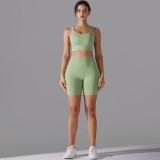 New style no-underwear three-quarter shorts yoga outfit set with beautiful back cross sports bra fitness yoga outfit set
