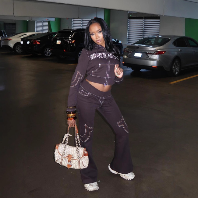 1400 Embroidered Sweatsuit Embroidered sweatshirt sports suit