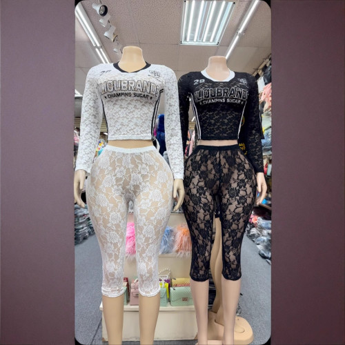 Y223 New Hollow Rose Crochet Lace Three-Quarter Leggings for Women, Sheer Solid Color Tight Mid-Length Pants