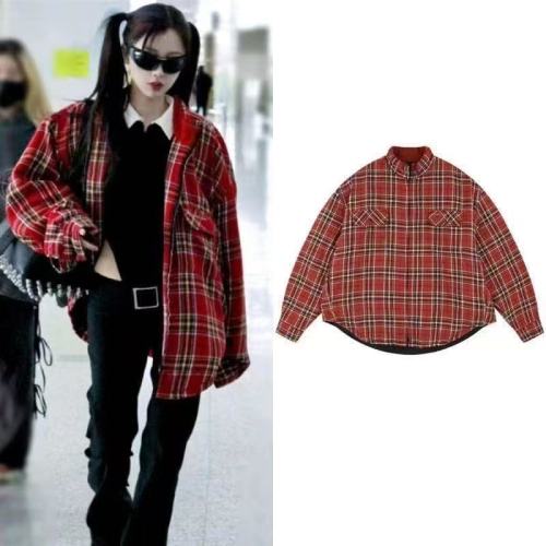 Yu Shuxin's same style black and white contrasting color lapel long-sleeve jacket with hardware details and slim-fit plaid pants for a hot girl look
