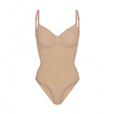 -style sexy seamless one-piece shapewear with waist and tummy control, triangle hip-hugging thong