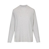 same style   women's loose cotton long-sleeve T-shirt, boyfriend style, comfortable silhouette with dropped shoulders