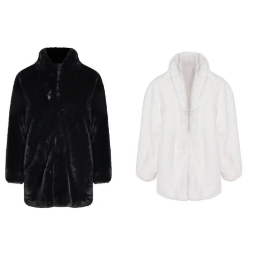 The same style of eco-friendly faux fur mid-length coat, popular streetwear for European and American fashionistas