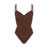 -style sexy seamless one-piece shapewear with waist and tummy control, triangle hip-hugging thong
