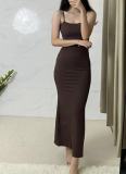 Ski Dai Shan, Yu Shuxin, and Jennie's dress is a slimming, bodycon, long strap dress