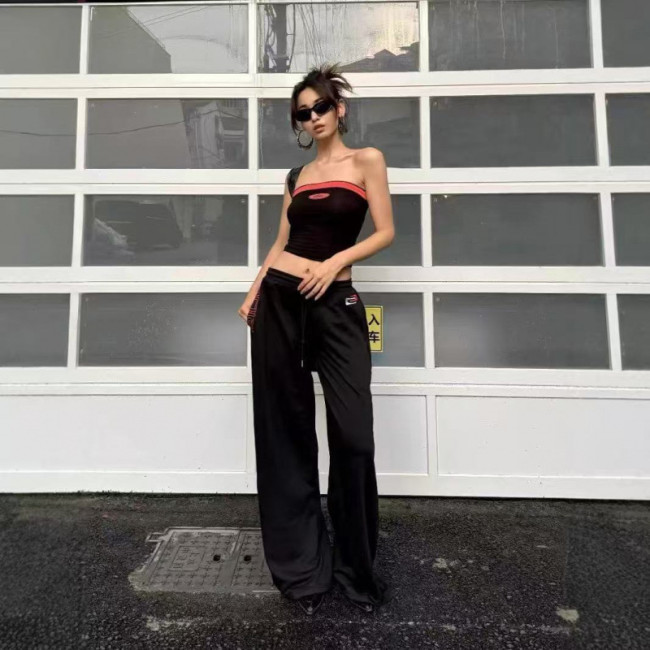 American hot girl style black and red color-blocked retro sports suit for women, with a tube top and straight wide-leg pants