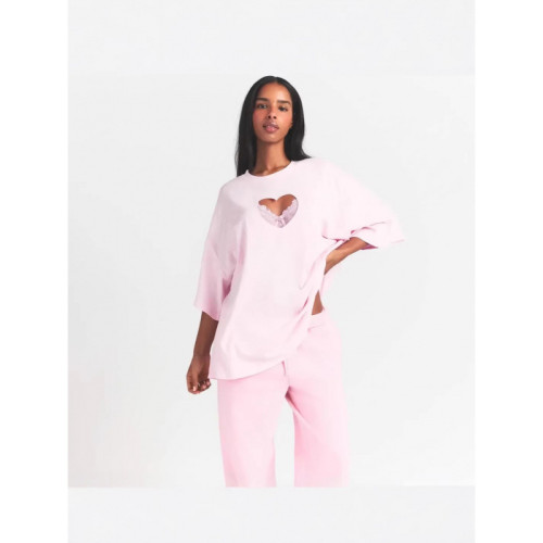26 New Valentine's Day Limited Edition Heart-Shaped Hollow Short-Sleeve T-Shirt and Straight-Leg Shorts Casual Versatile Set