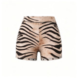 Slim-fit hooded zip-up short jacket and shorts set with letter print and contrast stitching