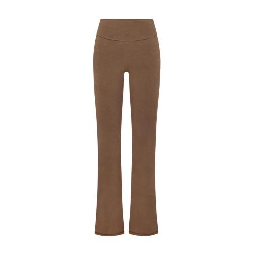 S  high-waisted casual pants are slimming and versatile