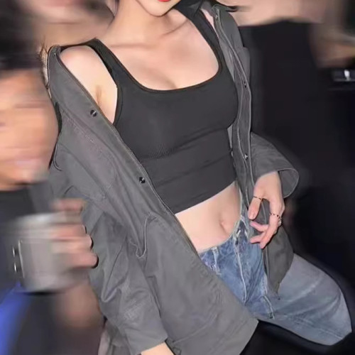 Influencer I*M*S Ouyang Nana's same style tank top with square neckline, high elasticity, ribbed sports short camisole