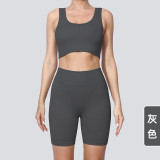 Cross-border seamless high-waisted yoga outfit for women, solid color knitted high-elastic ribbed butt-lifting sports running fitness short set